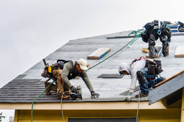 Professional Gutter Installation technician working in Cold Spring Harbor, NY